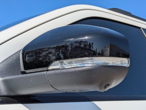 Used 2025 Ford Expedition Tremor AWD/4WD image 35