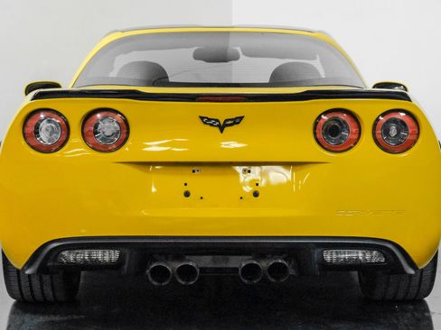 Used 2006 Chevrolet Corvette Coupe w/ Preferred Equipment Group image 10