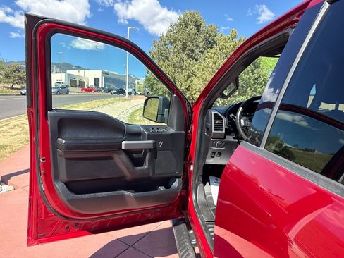 Used 2018 Ford F150 XLT w/ Equipment Group 302A Luxury image 9