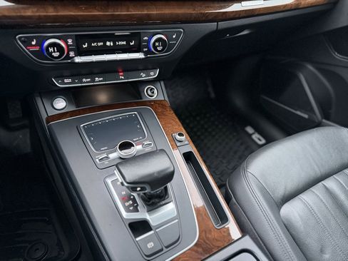 Used 2018 Audi Q5 2.0T Premium Plus w/ Premium Plus Package image 23