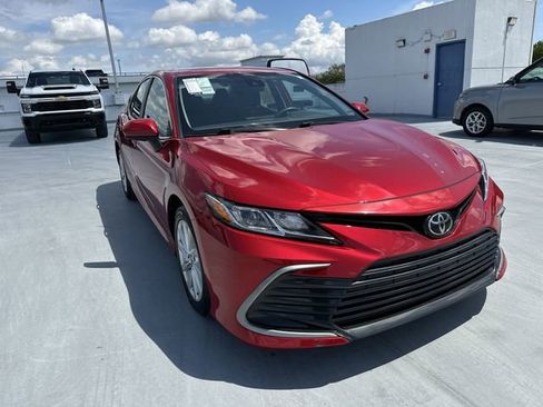 Used 2024 Toyota Camry LE image 19