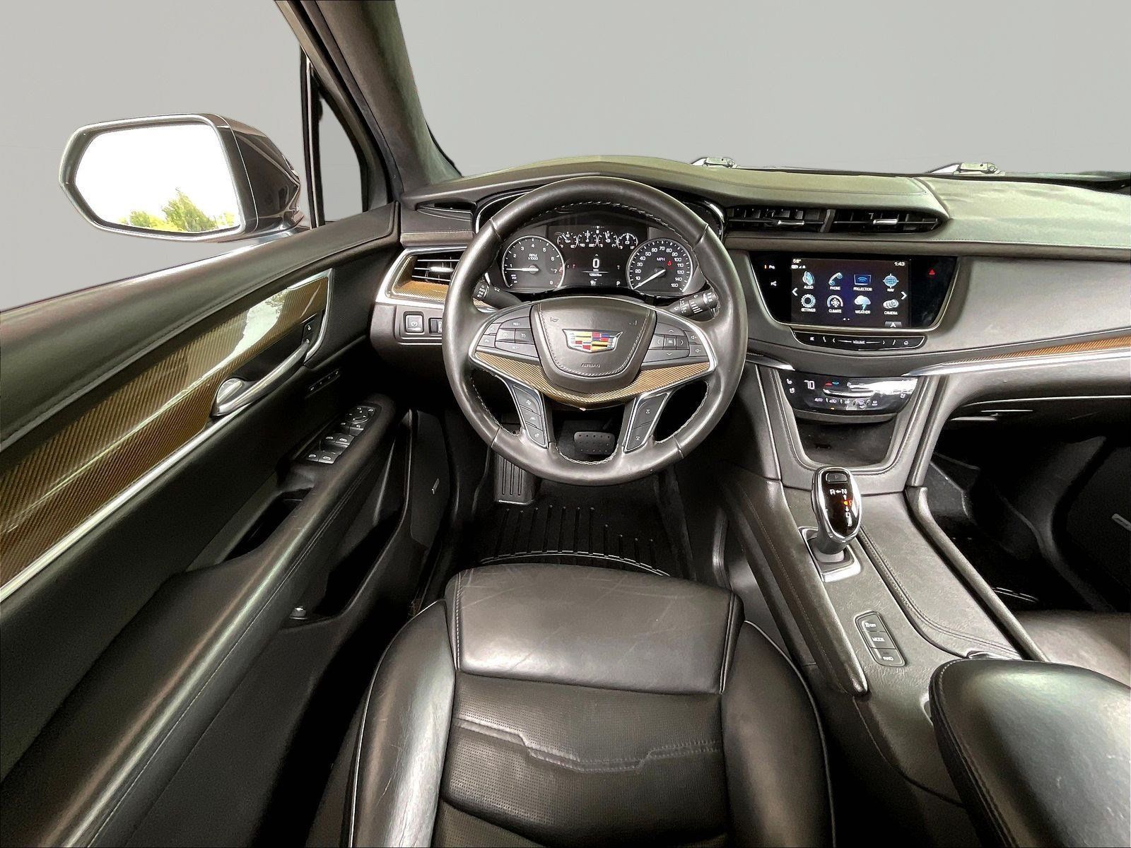 Used 2019 Cadillac XT5 Platinum AWD/4WD image 8