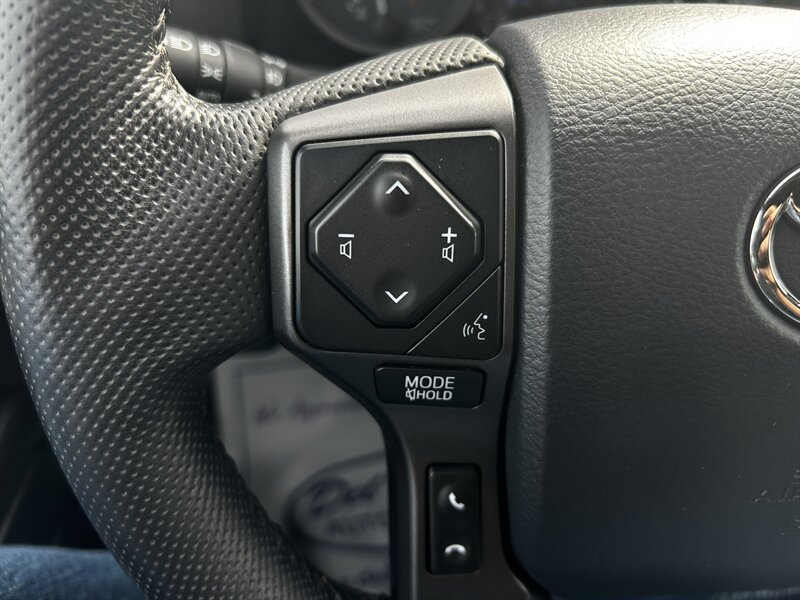 Used 2020 Toyota Tacoma TRD Sport w/ TRD Premium Sport Package AWD/4WD image 16