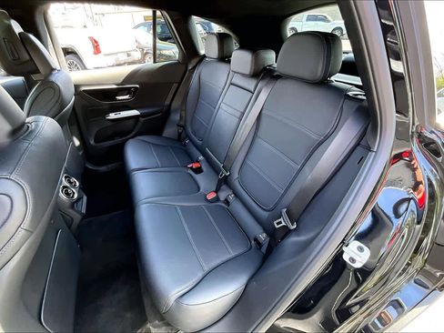 Used 2026 Mercedes-Benz GLC 300 4MATIC image 20