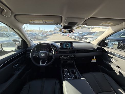 New 2025 Honda Pilot EX-L image 29
