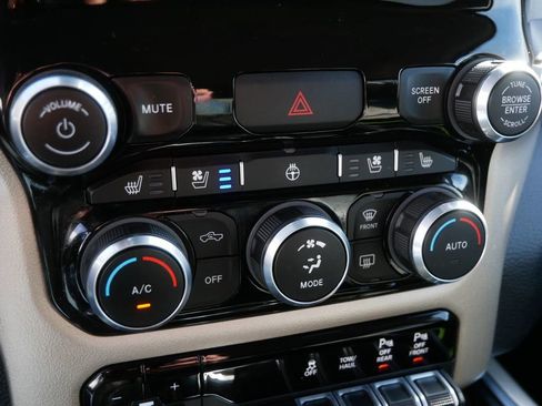 Used 2022 RAM 1500 Laramie image 24