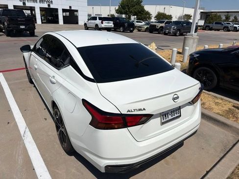 Used 2023 Nissan Altima 2.5 SR FWD image 7