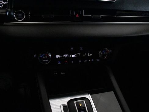 Used 2022 Mitsubishi Outlander SEL image 32