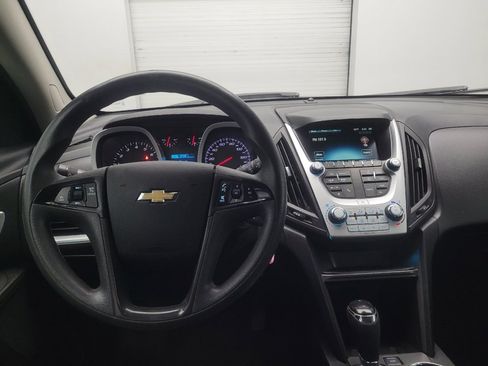 Used 2017 Chevrolet Equinox LS FWD image 22