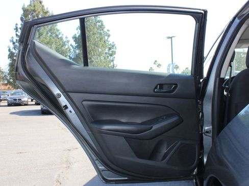 Used 2023 Nissan Altima 2.5 S FWD image 12