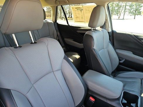 Used 2024 Subaru Outback Limited image 12