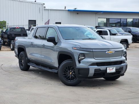 New 2026 Chevrolet Silverado EV LT AWD/4WD image 6