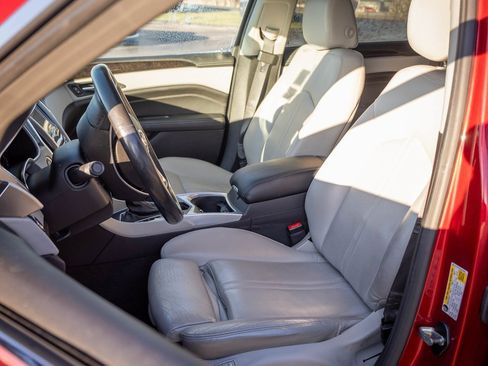 Used 2016 Cadillac SRX Luxury image 19