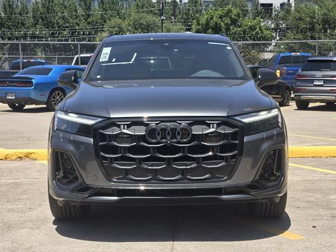 New 2026 Audi SQ7 Premium Plus AWD/4WD image 4