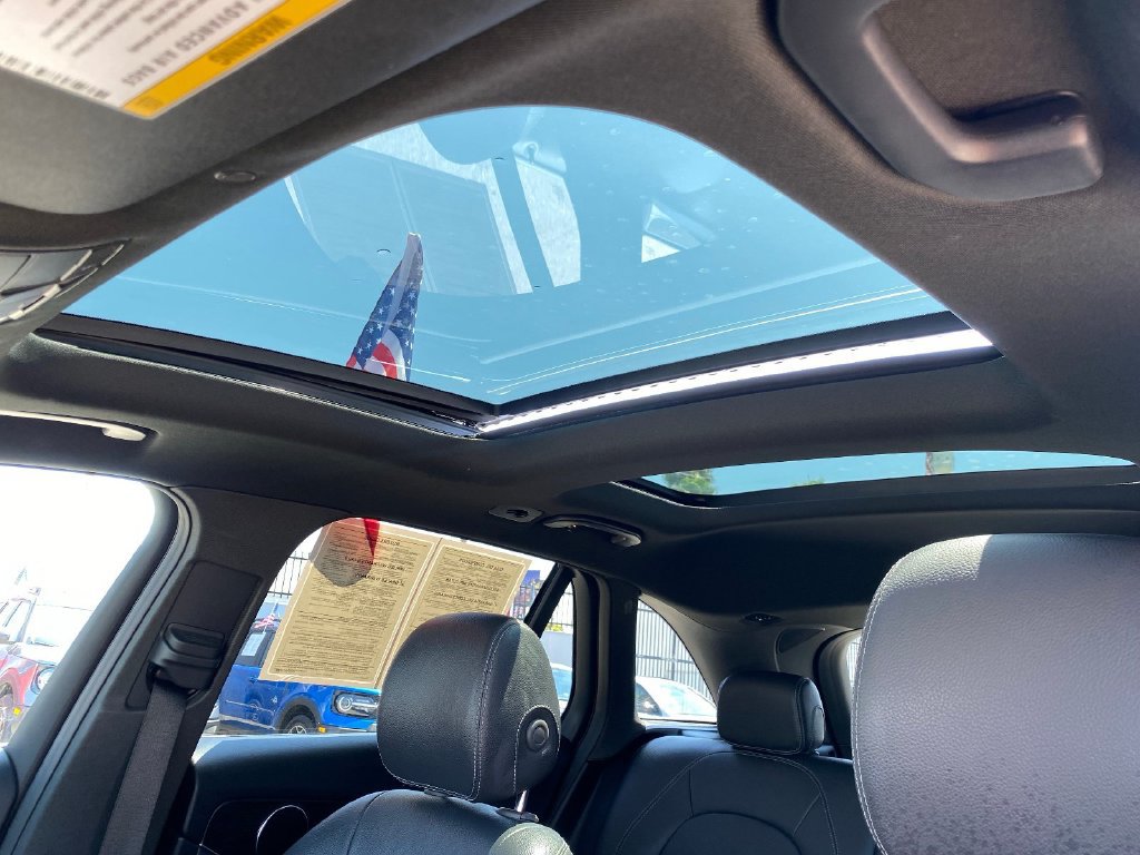 Used 2022 Mercedes-Benz GLC 300 image 29