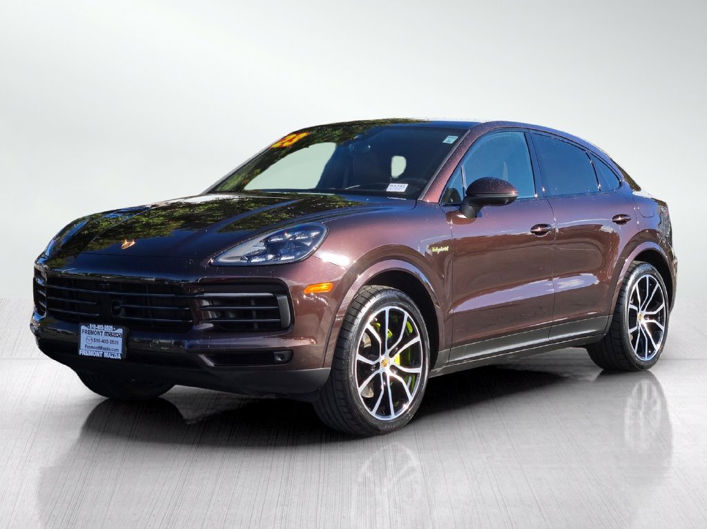 Used 2023 Porsche Cayenne Platinum Edition w/ Premium Package Plus (PIA) AWD/4WD image 8