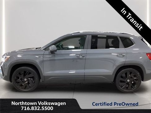 Certified 2024 Volkswagen Taos SEL AWD/4WD image 2