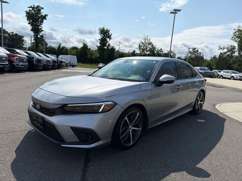 Used 2024 Honda Civic Touring image 8