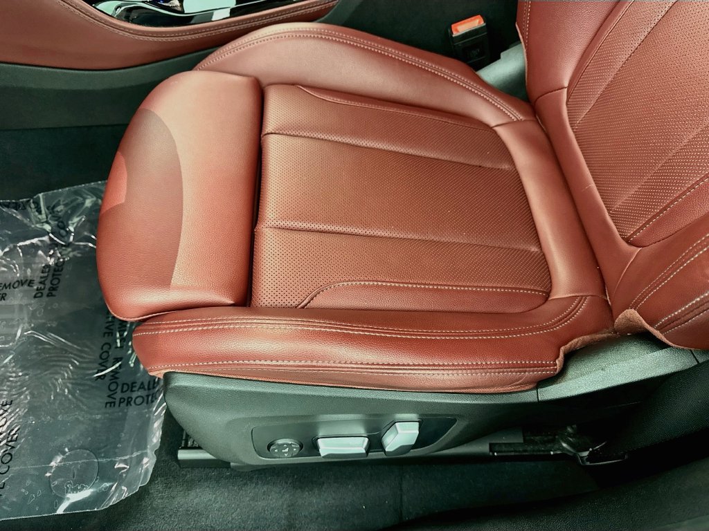 Used 2023 BMW X4 xDrive30i w/ M Sport Package AWD/4WD image 20