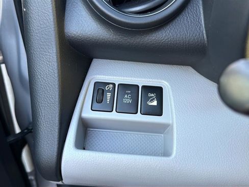 Used 2009 Toyota RAV4 Limited image 28