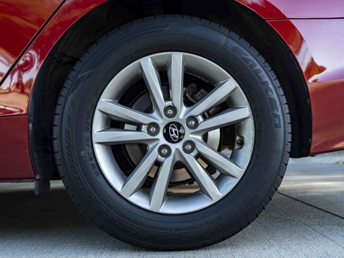 Used 2015 Hyundai Sonata SE FWD image 15