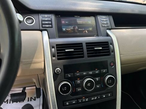 Used 2019 Land Rover Discovery Sport HSE AWD/4WD image 36