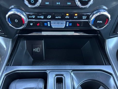 Used 2025 Ford F150 Lariat AWD/4WD image 24