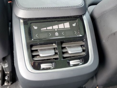 Certified 2024 Volvo XC90 B6 Plus w/ Protection Package Premier image 14