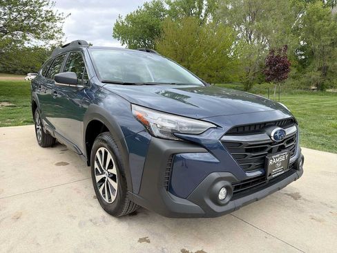 Certified 2025 Subaru Outback AWD/4WD image 8