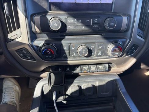 Used 2019 GMC Sierra 3500 Denali w/ Duramax Plus Package image 25