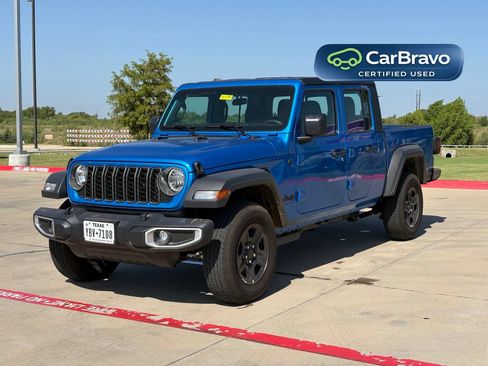 Used 2026 Jeep Gladiator Sport AWD/4WD image 3