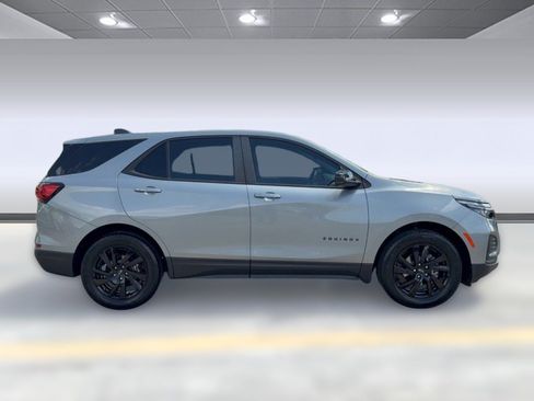 Certified 2024 Chevrolet Equinox LS w/ LS Convenience Package FWD image 8