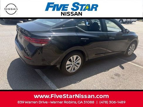 Used 2025 Nissan Sentra S FWD image 9