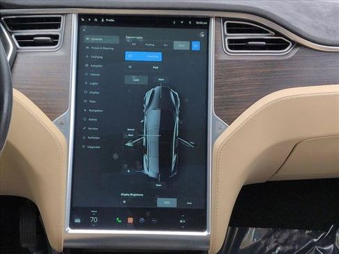 Used 2015 Tesla Model S 70D AWD/4WD image 15