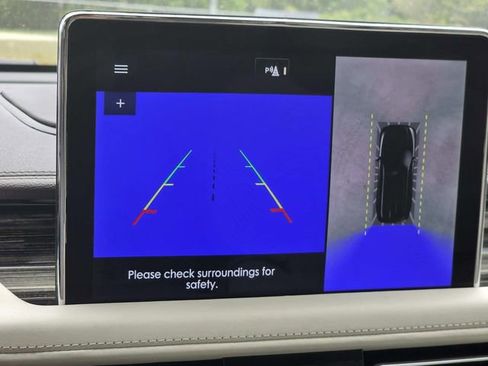 Certified 2023 Lincoln Aviator Black Label w/ Class IV Trailer Tow Package image 16