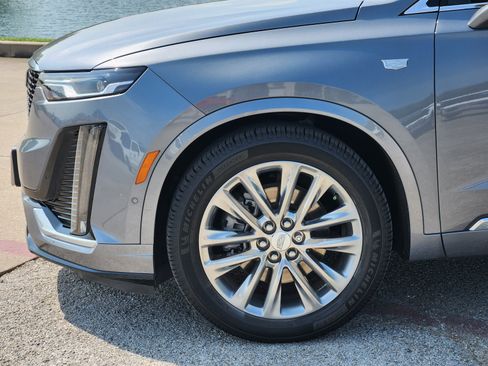 Used 2021 Cadillac XT6 Premium Luxury FWD image 28
