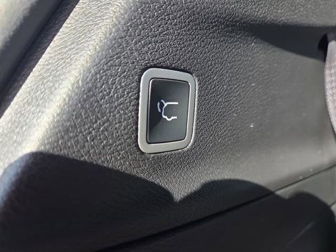 New 2026 Chrysler Pacifica Select w/ S Appearance Package image 14