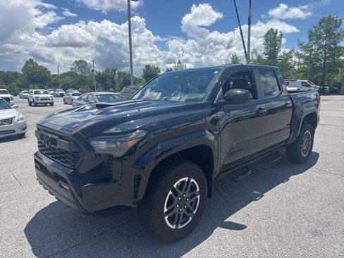 Used 2024 Toyota Tacoma TRD Sport AWD/4WD image 1