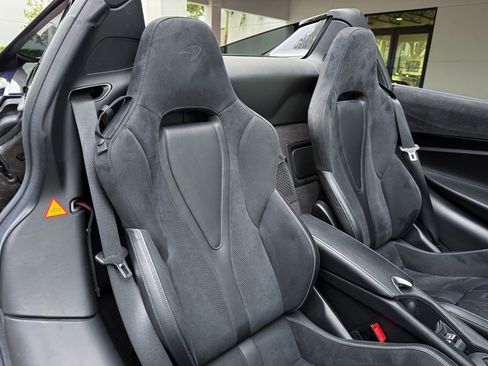 Used 2020 McLaren 720S Performance image 36