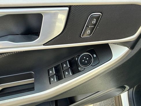 Certified 2023 Ford Explorer XLT AWD/4WD image 15