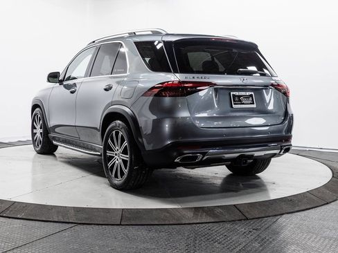 Used 2025 Mercedes-Benz GLE 450e 4MATIC w/ Driver Assistance Package image 31