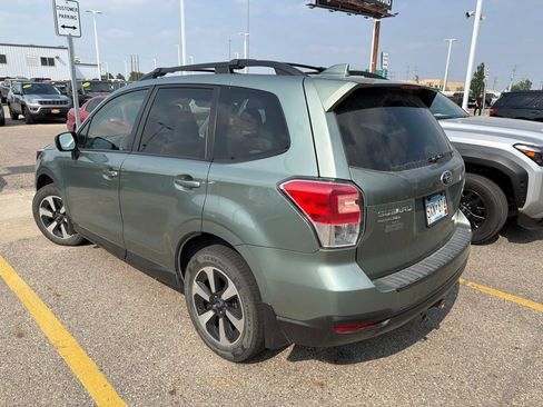 Used 2018 Subaru Forester 2.5i Premium AWD/4WD image 3