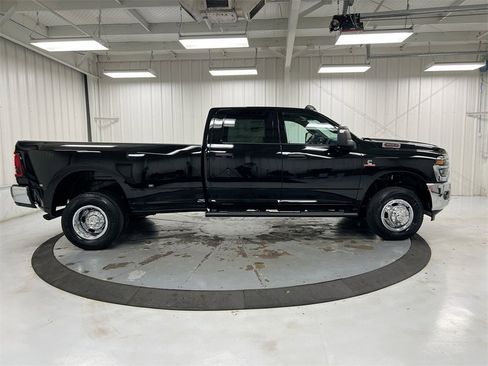 New 2026 RAM 3500 Tradesman image 4