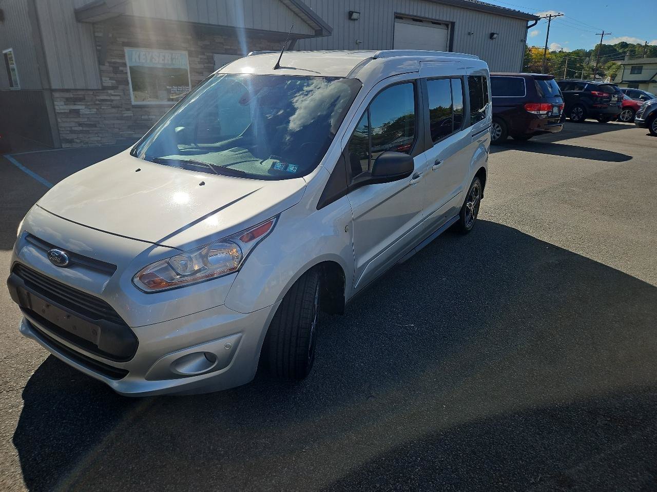 Used 2017 Ford Transit Connect XLT FWD image 7
