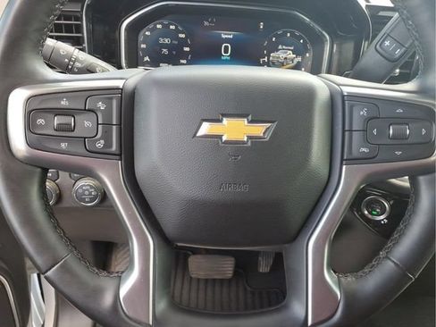 Used 2025 Chevrolet Silverado 2500 LT w/ Convenience Package AWD/4WD image 12