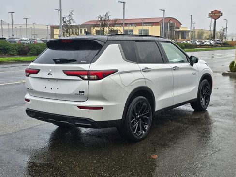 New 2025 Mitsubishi Outlander SEL Black Edition image 5