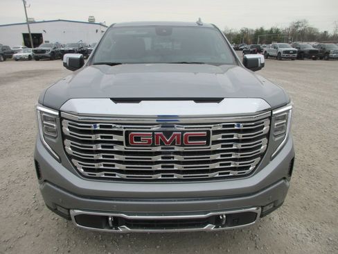 New 2026 GMC Sierra 1500 Denali w/ Denali Reserve Package AWD/4WD image 13