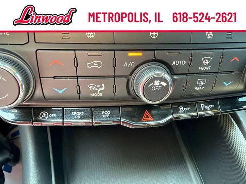 Used 2025 Dodge Durango GT AWD/4WD image 24