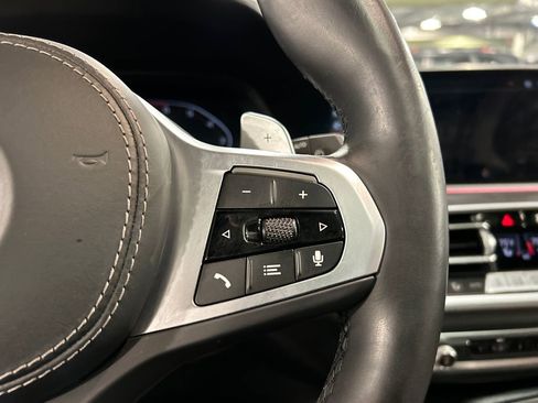Used 2022 BMW X7 M50i AWD/4WD image 14