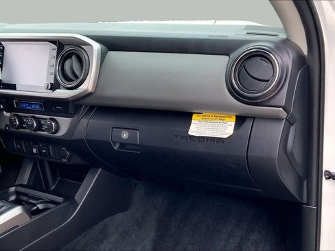 Used 2023 Toyota Tacoma SR5 RWD image 18